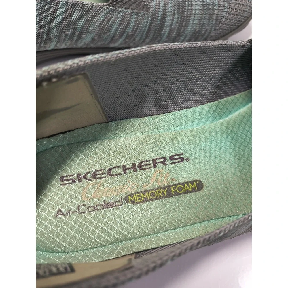 Skechers Womens 9.5 Empress Classic Fit Slip On Sneakers Walking Shoes Gray Teal